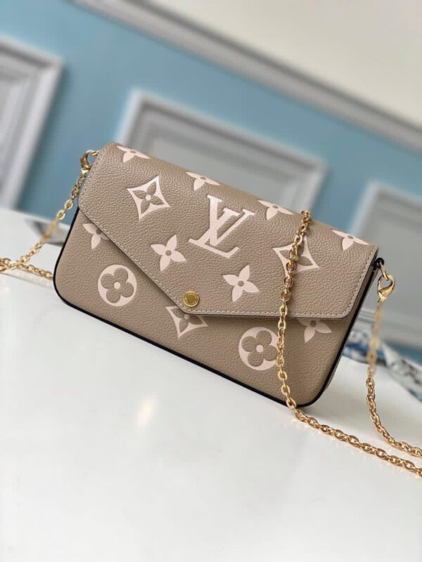Félicie Pouchette Premium Edition