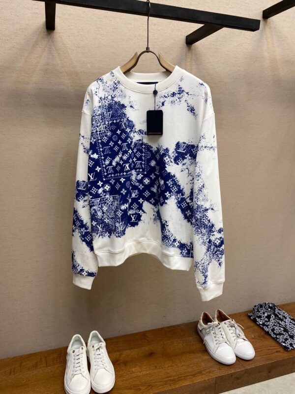 LV Mongram bandana crewneck