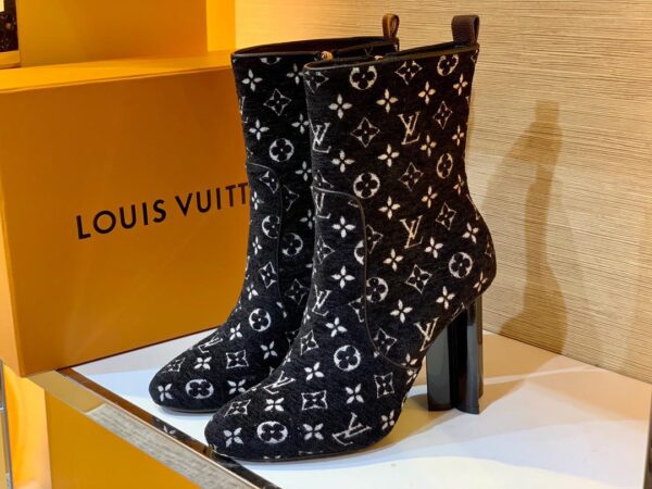 Silhouette Ankle Boots Super A