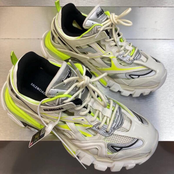 Track 2 Sneakers Super A