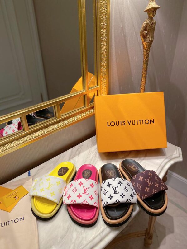 Pool Pillow Comfort Mules