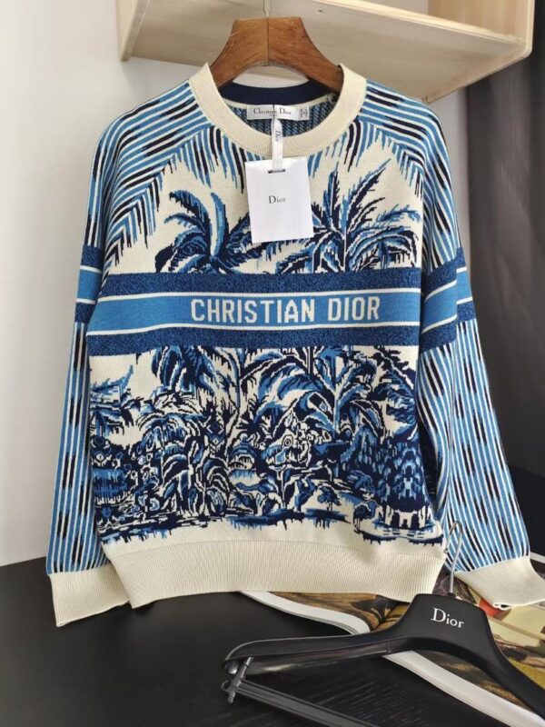 CD Sweater