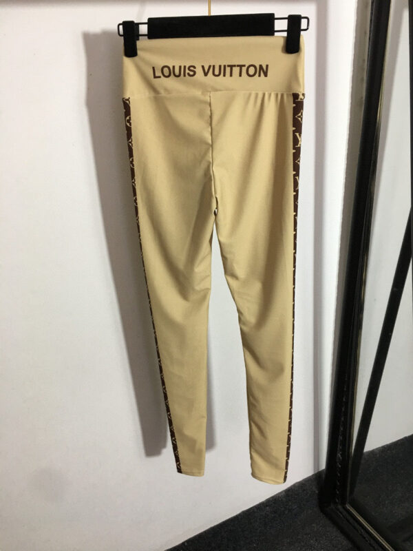 LV Top & Leggings