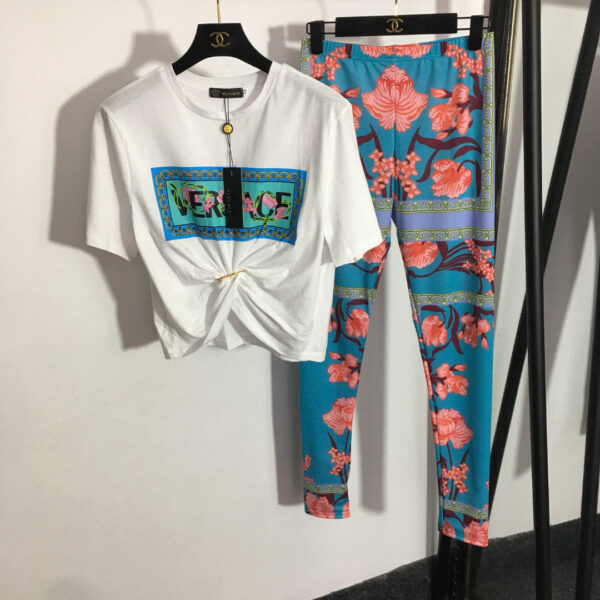 Vrsce Two Piece Set