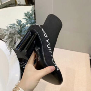 Silhouette Ankle Boots