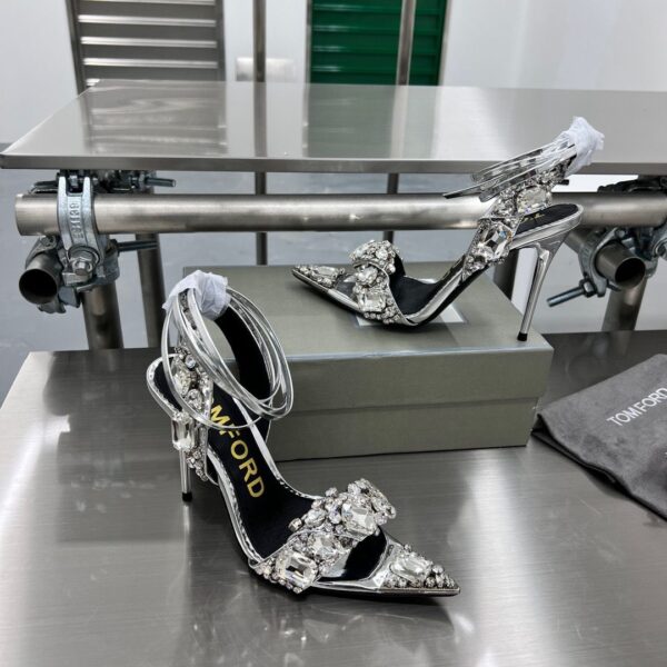 TF Jewelled heels super A