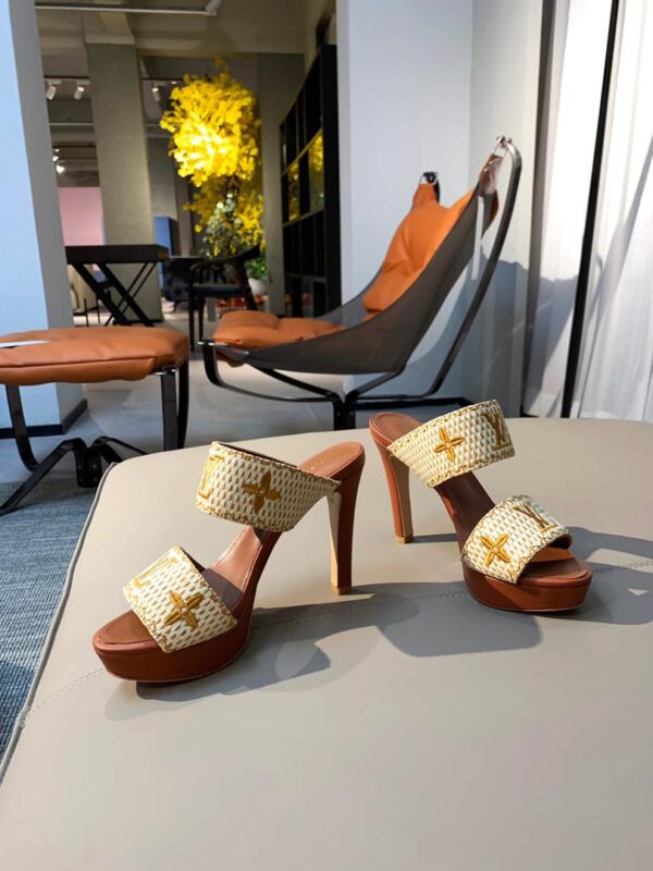 Wicker Platform Sandals Super A