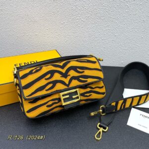 FF baguette bag