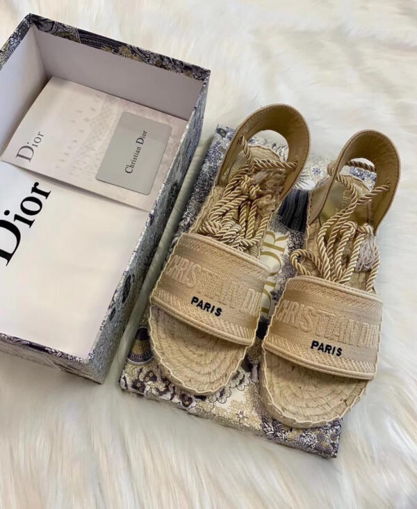 CD GRANVILLE EMBROIDERED COTTON LACE-UP FLAT SANDAL