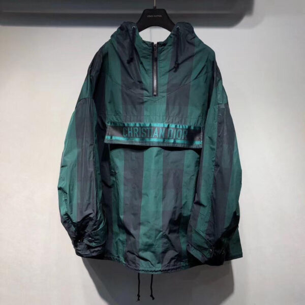 WindBreaker