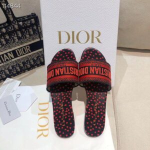 CD Dway Slides