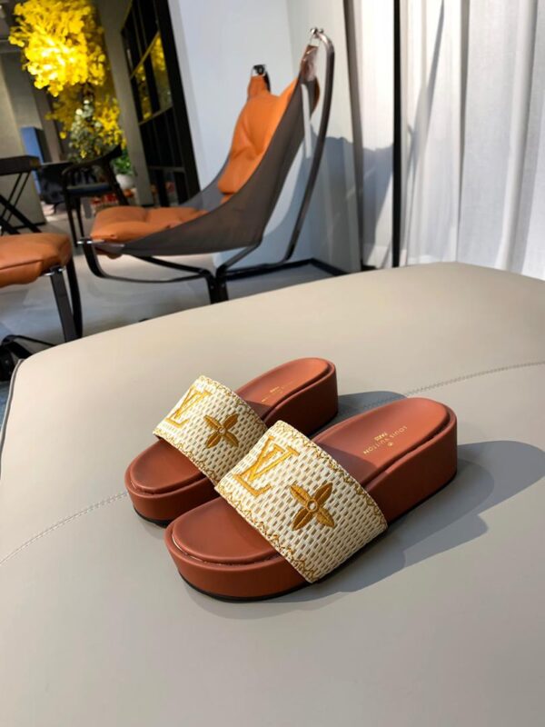 Wicker Mules Super A