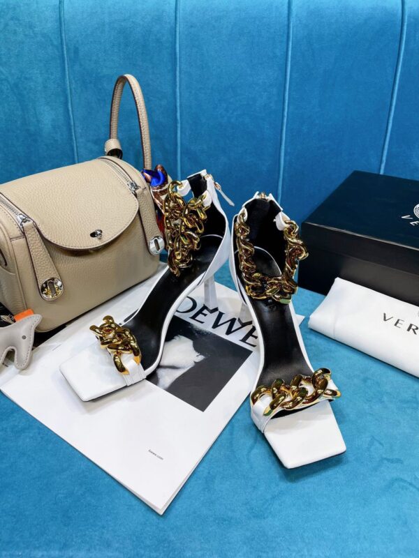 Versce Chain Heels Many Colours - swipe