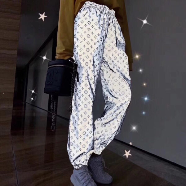 reflective jogging trousers