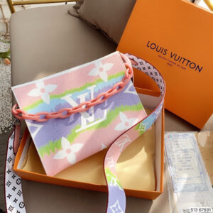 Toiletry Pouch & Chain