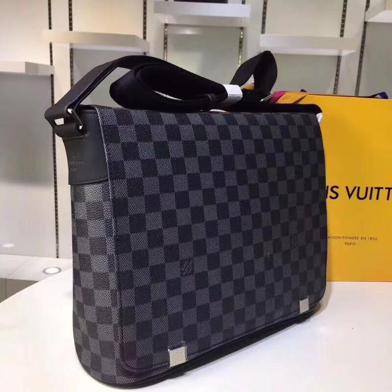 District PM Satchel – Sofleeky