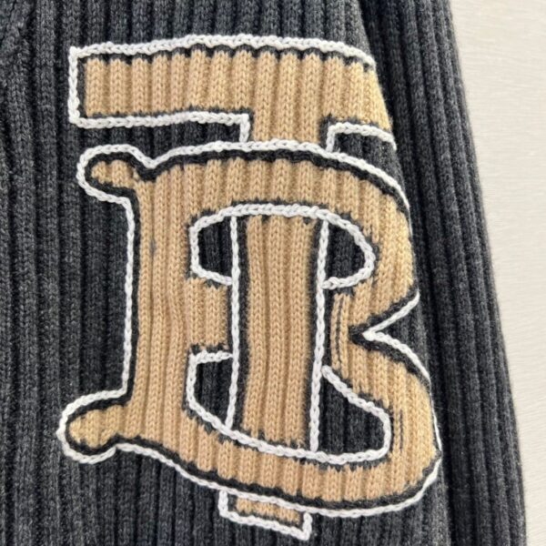 Brberry Cardigan Super A - Image 2
