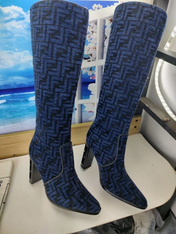 CUT High-heeled FF chenille boots Super A