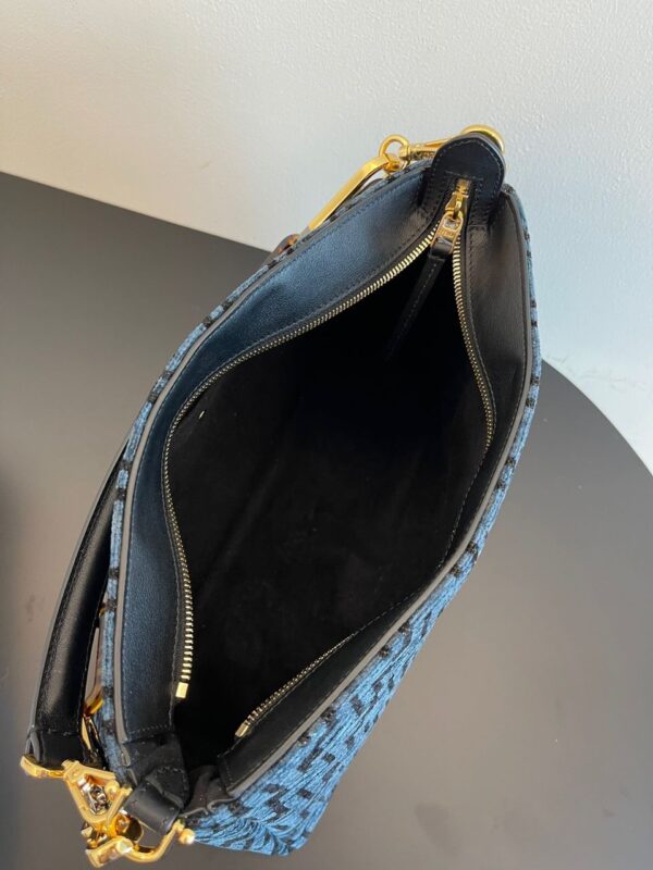 FF O'Lock Zip Shoulder Bag - Image 10