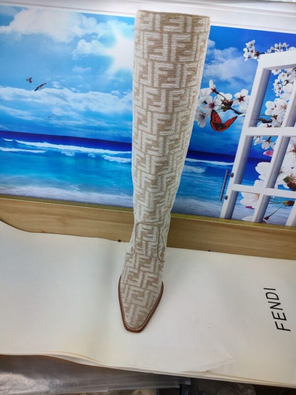 CUT High-heeled FF chenille boots Super A - Image 10