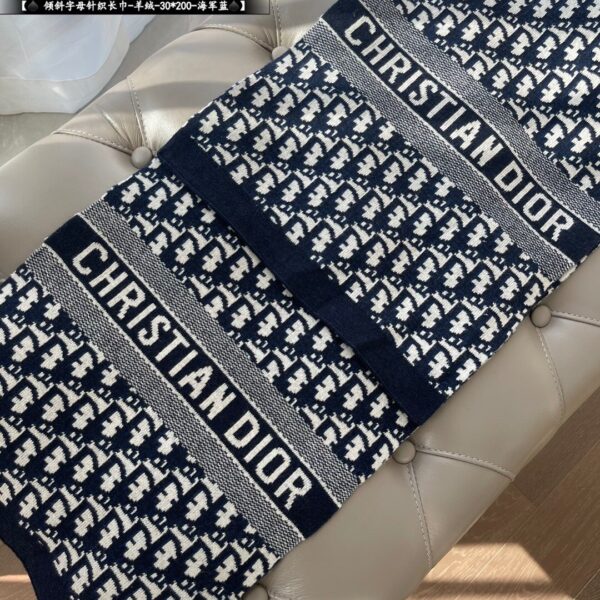 CD oblique Scarf - Image 8