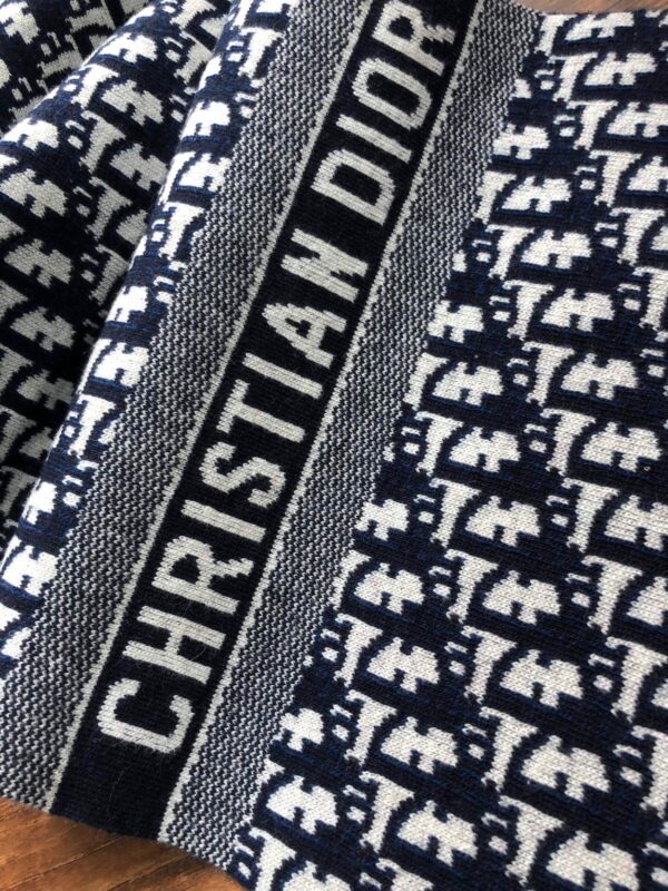 CD oblique Scarf - Image 5