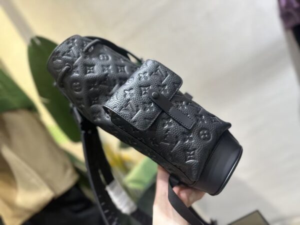 LV Christopher Backpack Regular ed - Image 8