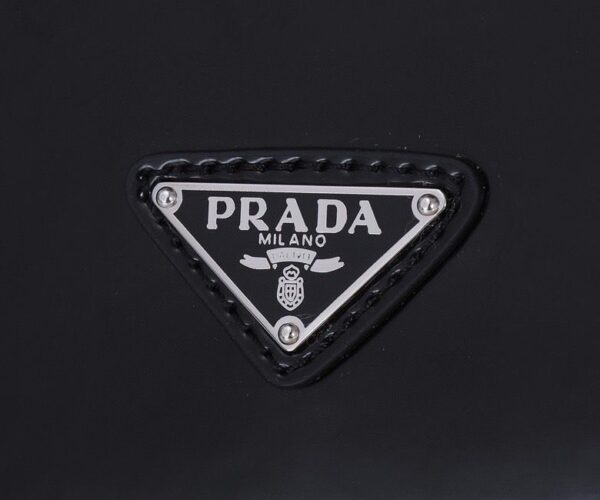 Prda brushed leather shoulder bag - Image 5
