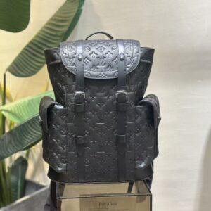 LV Christopher Backpack Regular ed
