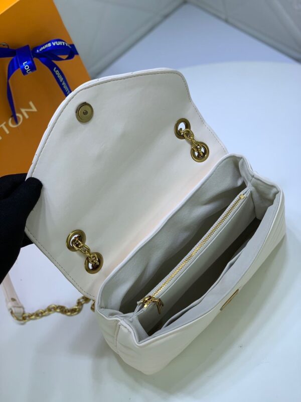 LV New Wave Bag Regular - Image 13