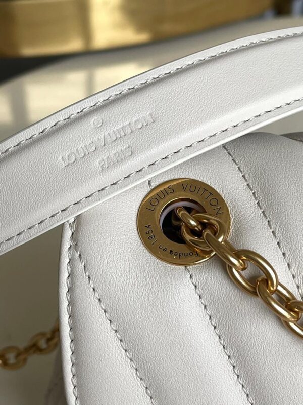 LV New Wave Bag Super A - Image 5