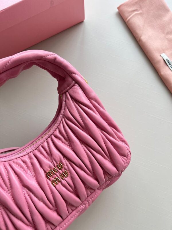 Miu Wander matelassé nappa mini hobo bag - Image 12