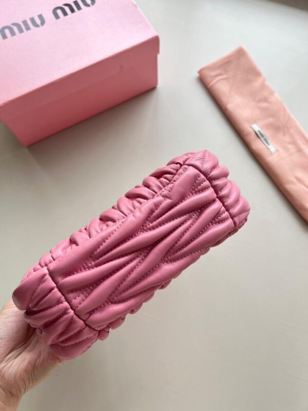 Miu Wander matelassé nappa mini hobo bag - Image 10