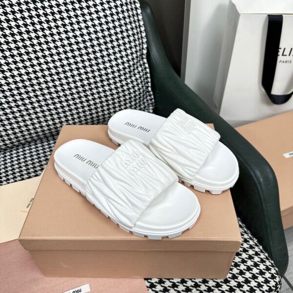 Miu M Slides - Image 9