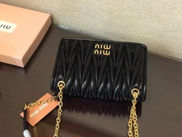 Miu Matelassé nappa bag - Image 14