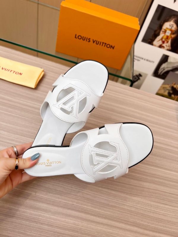 LV Isola Flat Mules Super A - Image 2