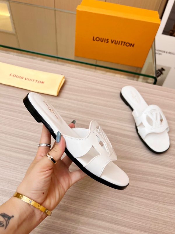 LV Isola Flat Mules Super A - Image 3