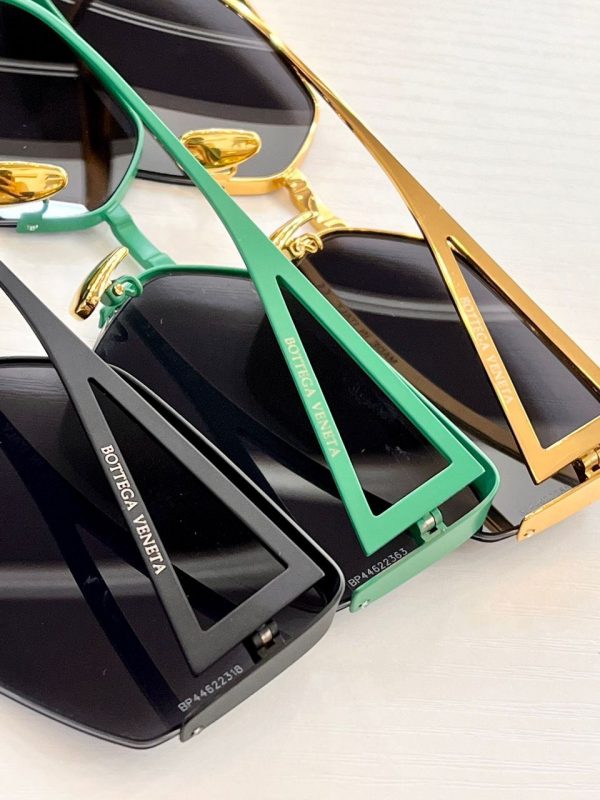 BV sunglasses - Image 12