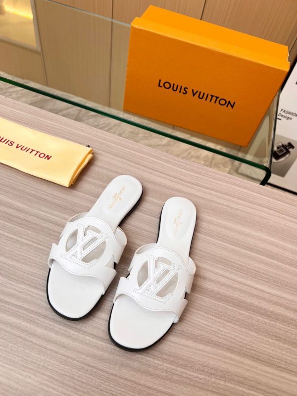 LV Isola Flat Mules Super A - Image 6