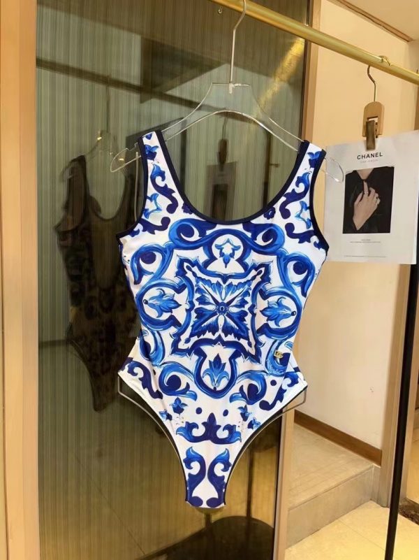 D&G Majolica Pants & Top Set - Image 15