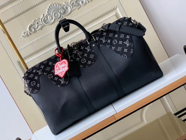 LV Duffle Bag Super A - Image 6