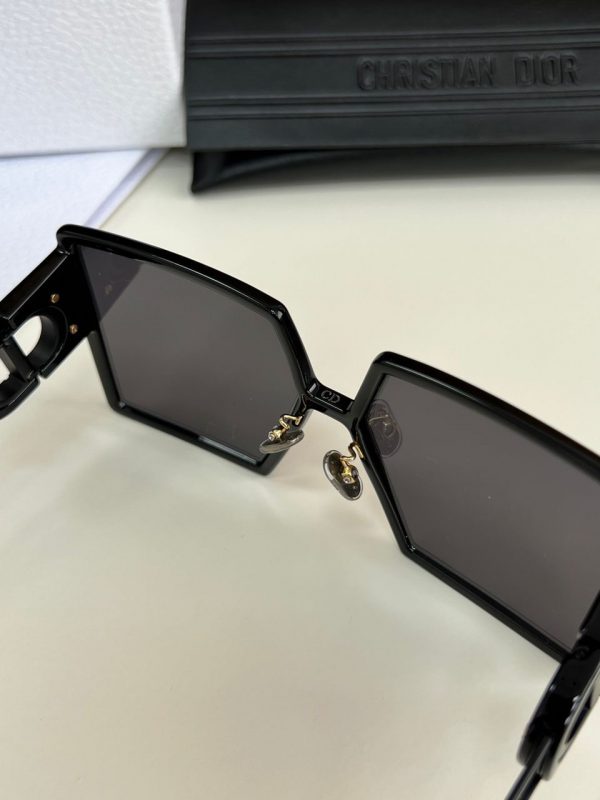 CD Sunglasses - Image 8