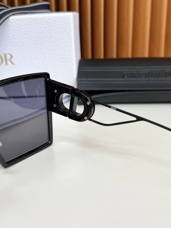 CD Sunglasses - Image 6