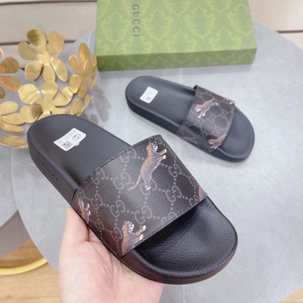 Mens GG Supreme tiger slide sandals