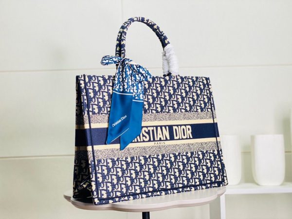 CD Book Tote Super A - Image 9