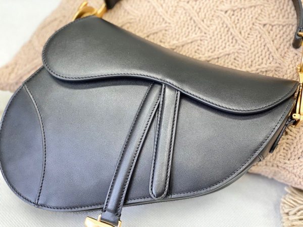 CD Black Saddle Bag Super A - Image 7