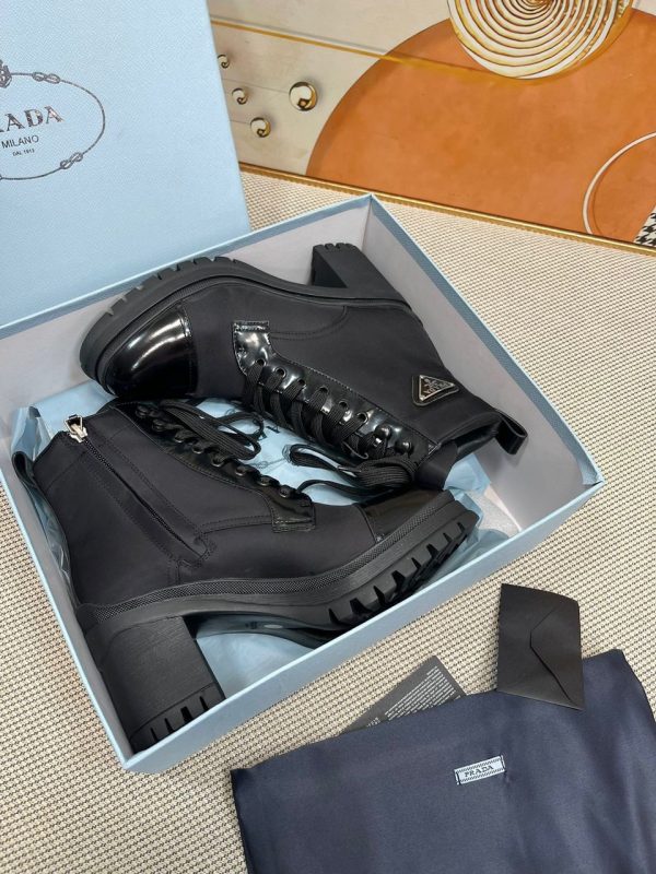 PRDA Leather and nylon fabric booties