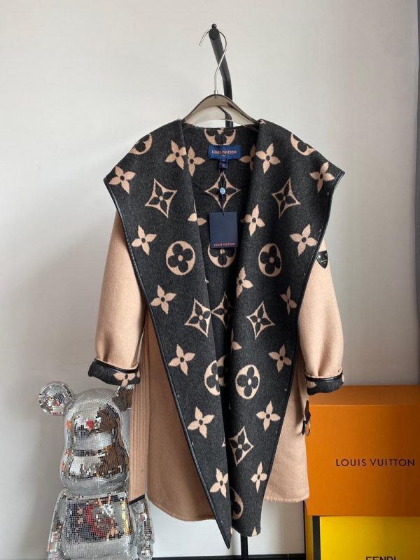 LV Belted Double Face Coat Super A - Image 37