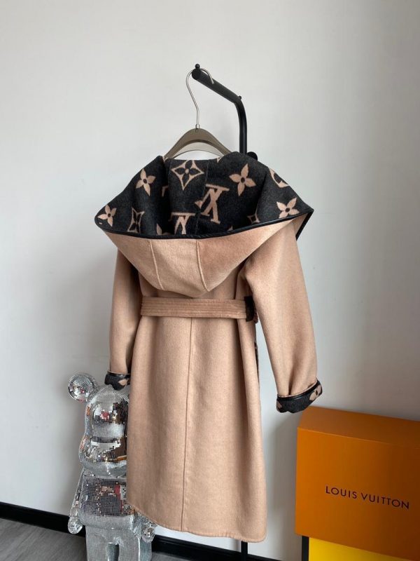 LV Belted Double Face Coat Super A - Image 30