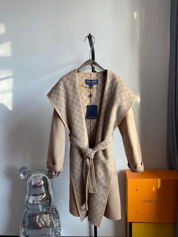LV Belted Double Face Coat Super A - Image 2